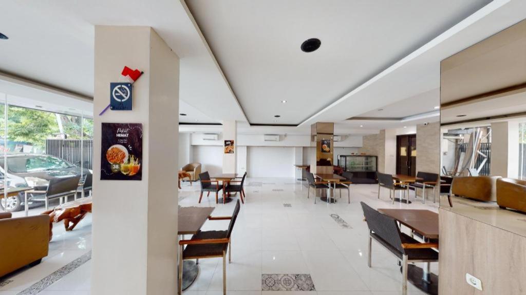 Life Puri Hotel Surabaya Gubeng Eksteriør billede