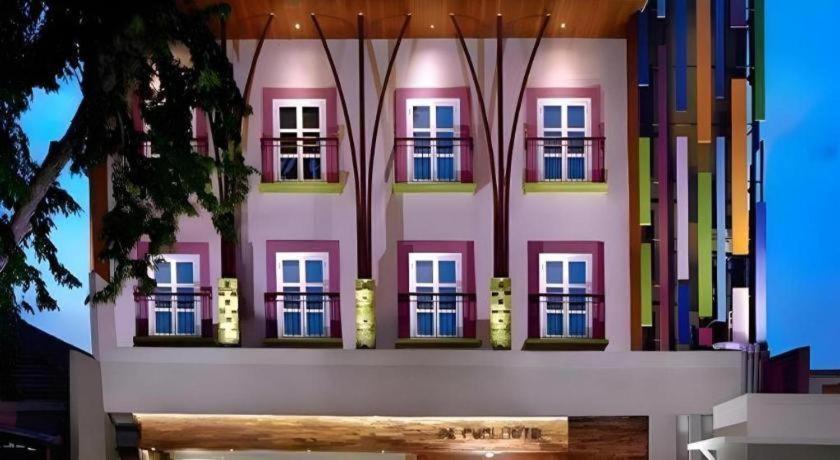 Life Puri Hotel Surabaya Gubeng Eksteriør billede