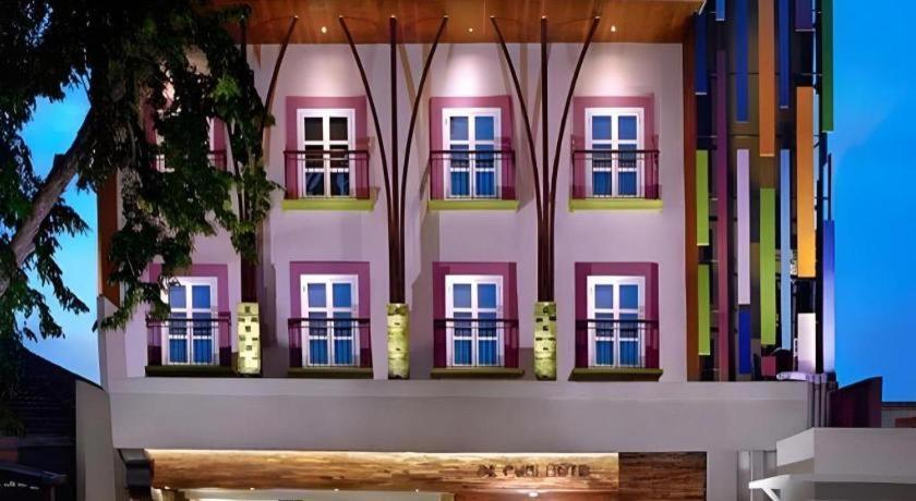 Life Puri Hotel Surabaya Gubeng Eksteriør billede